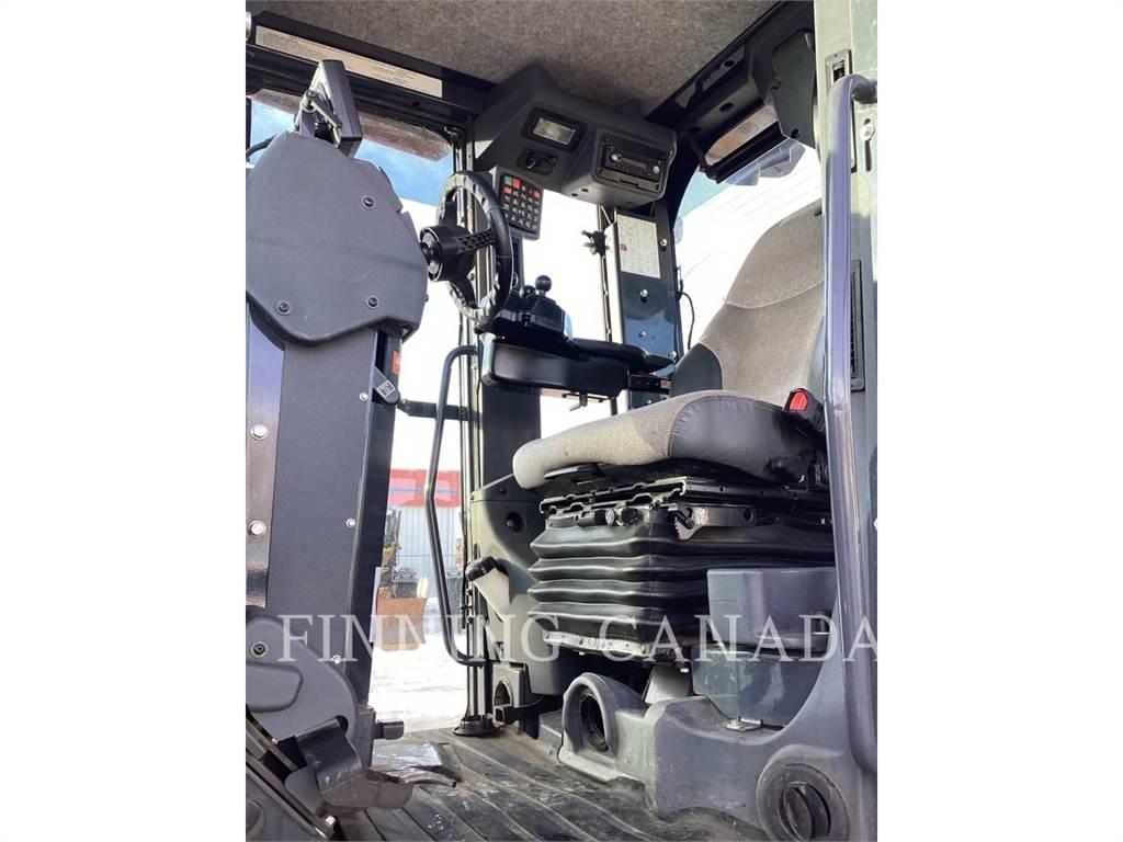 John Deere 872GP معدات تمهيد الطرق
