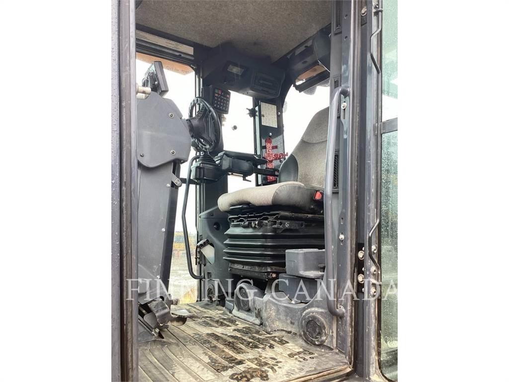 John Deere 872GP معدات تمهيد الطرق