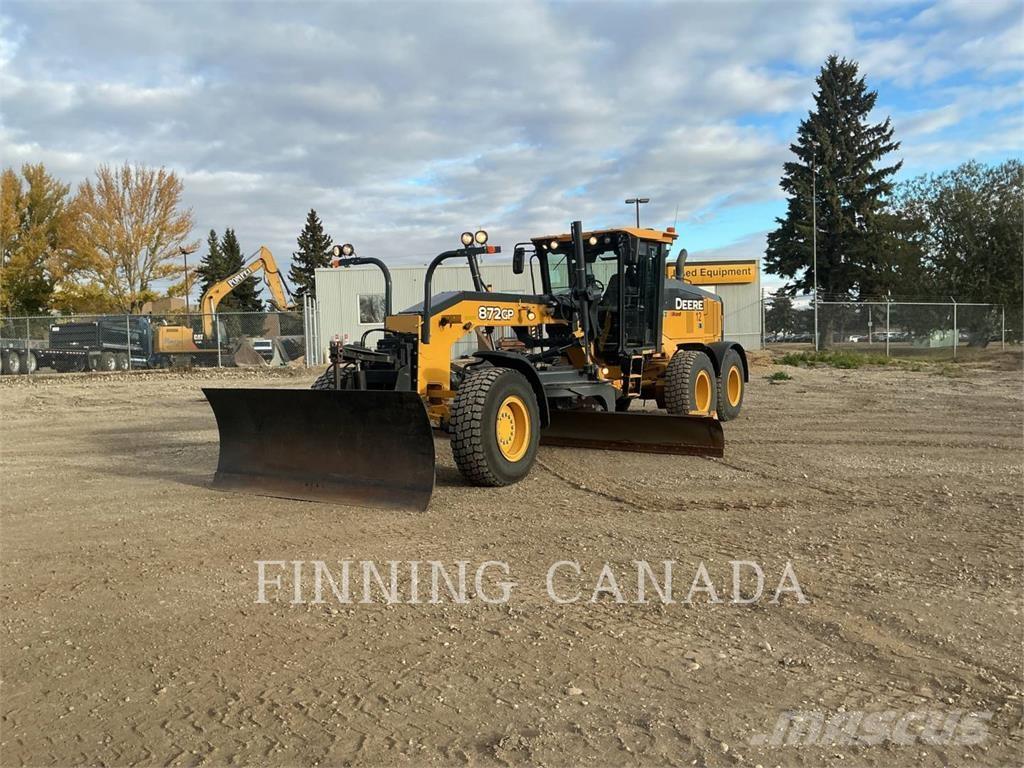 John Deere 872GP معدات تمهيد الطرق