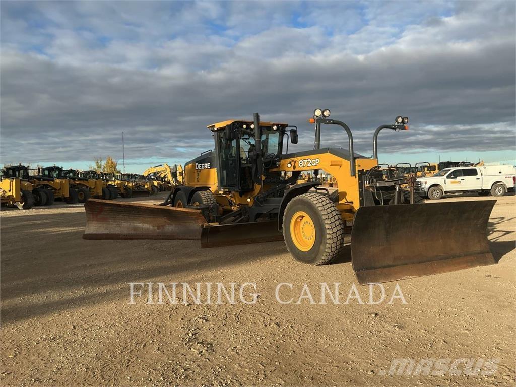 John Deere 872GP معدات تمهيد الطرق