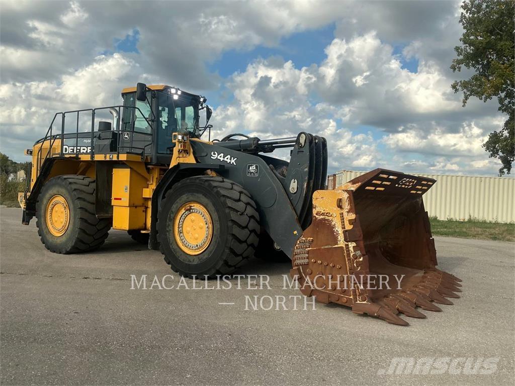 John Deere 944K لوادر بعجل
