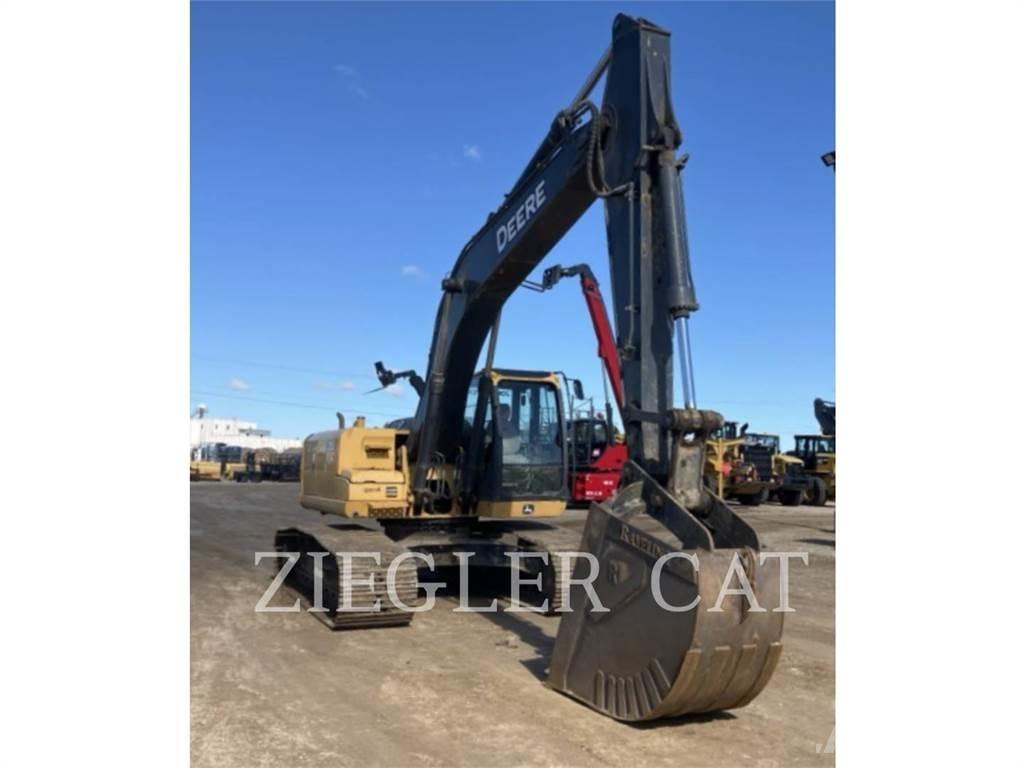 John Deere & CO. 200D حفارات زحافة