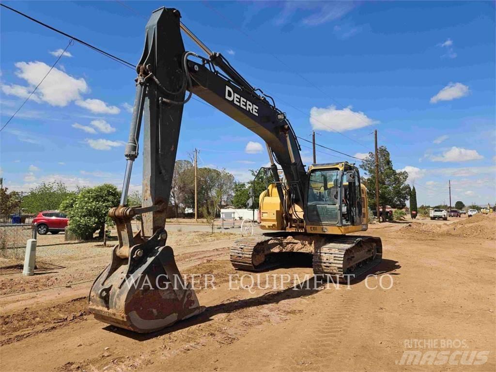 John Deere & CO. 245G LC حفارات زحافة