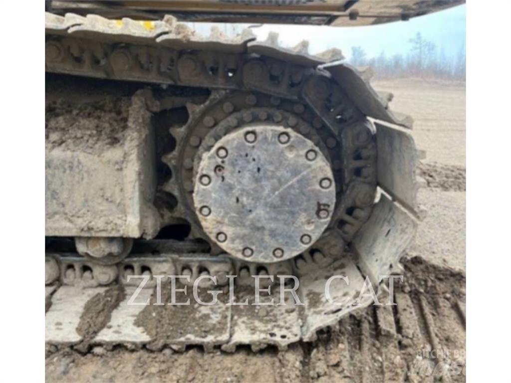 John Deere & CO. 250GLC حفارات زحافة