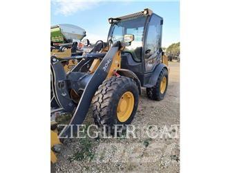 John Deere & CO. 304L لوادر بعجل