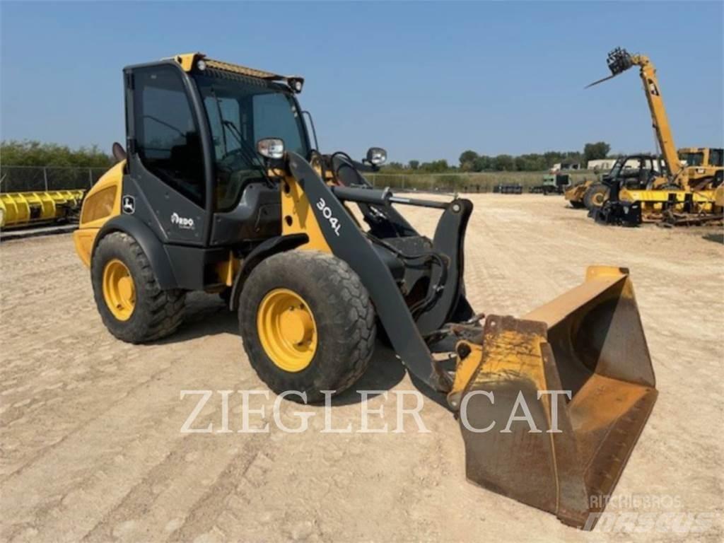 John Deere & CO. 304L لوادر بعجل