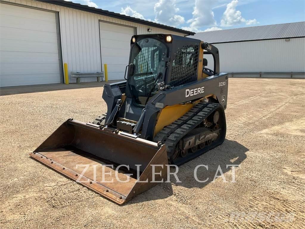 John Deere & CO. 323D لوادر زحافة