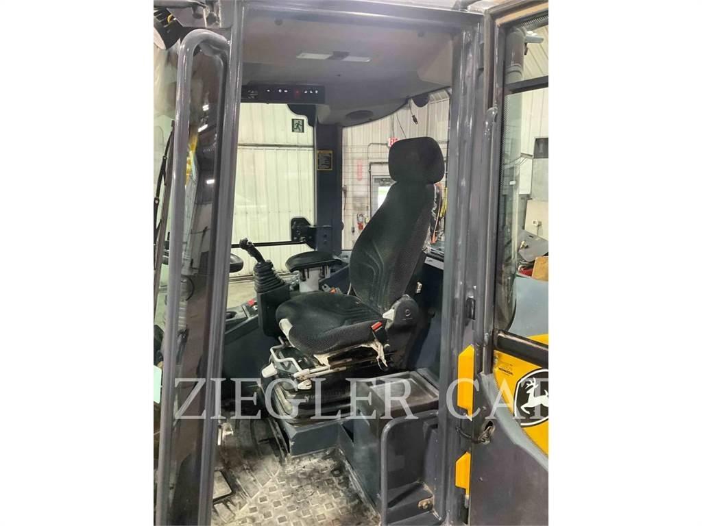 John Deere & CO. 324L لوادر بعجل