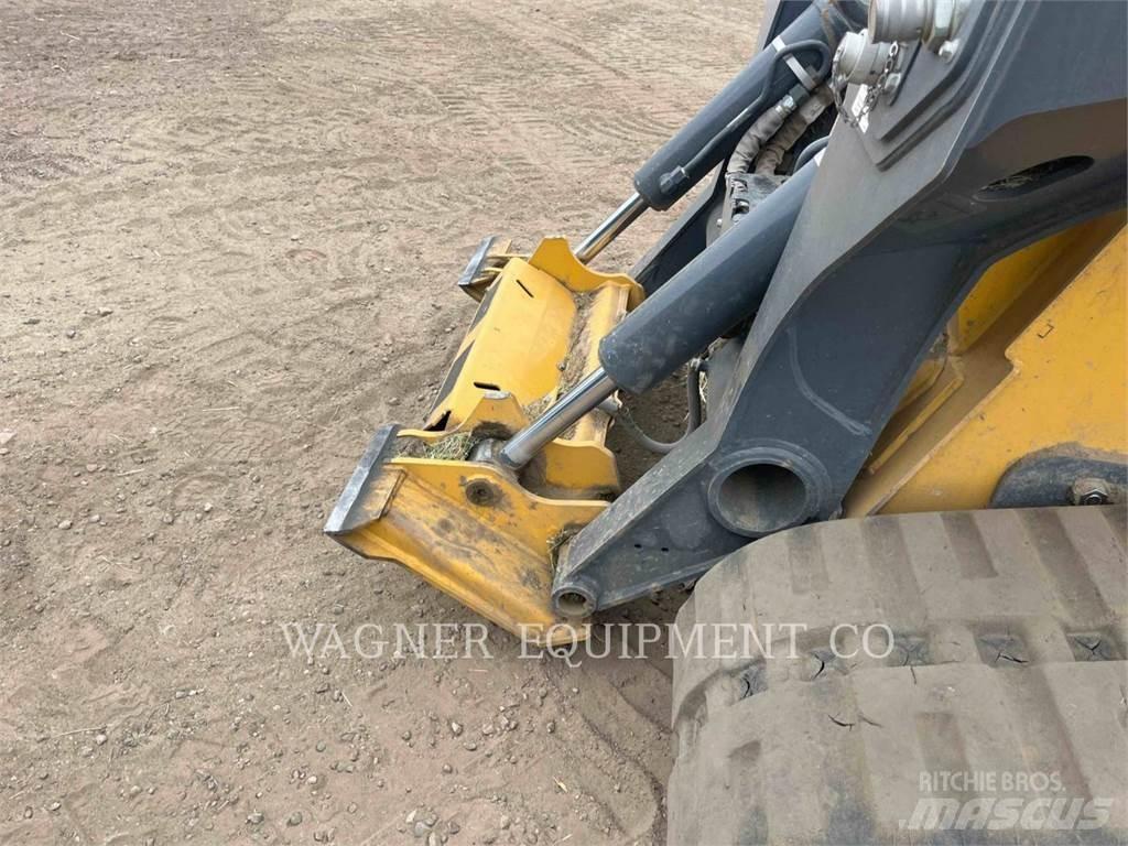 John Deere & CO. 333G لوادر زحافة