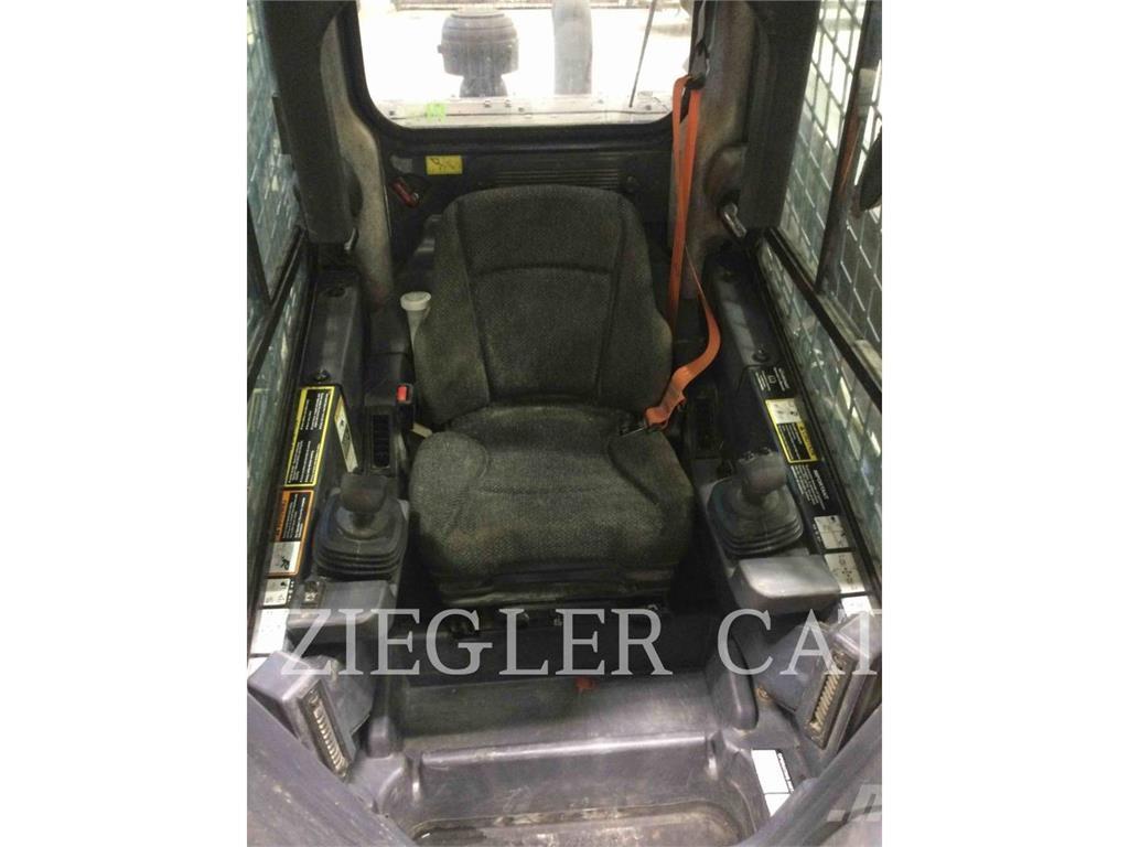 John Deere & CO. 333G لوادر زحافة