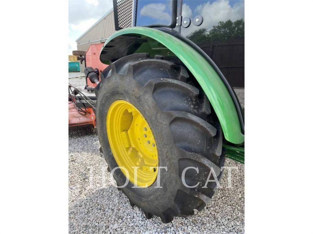 John Deere & CO. 5100E الجرارات