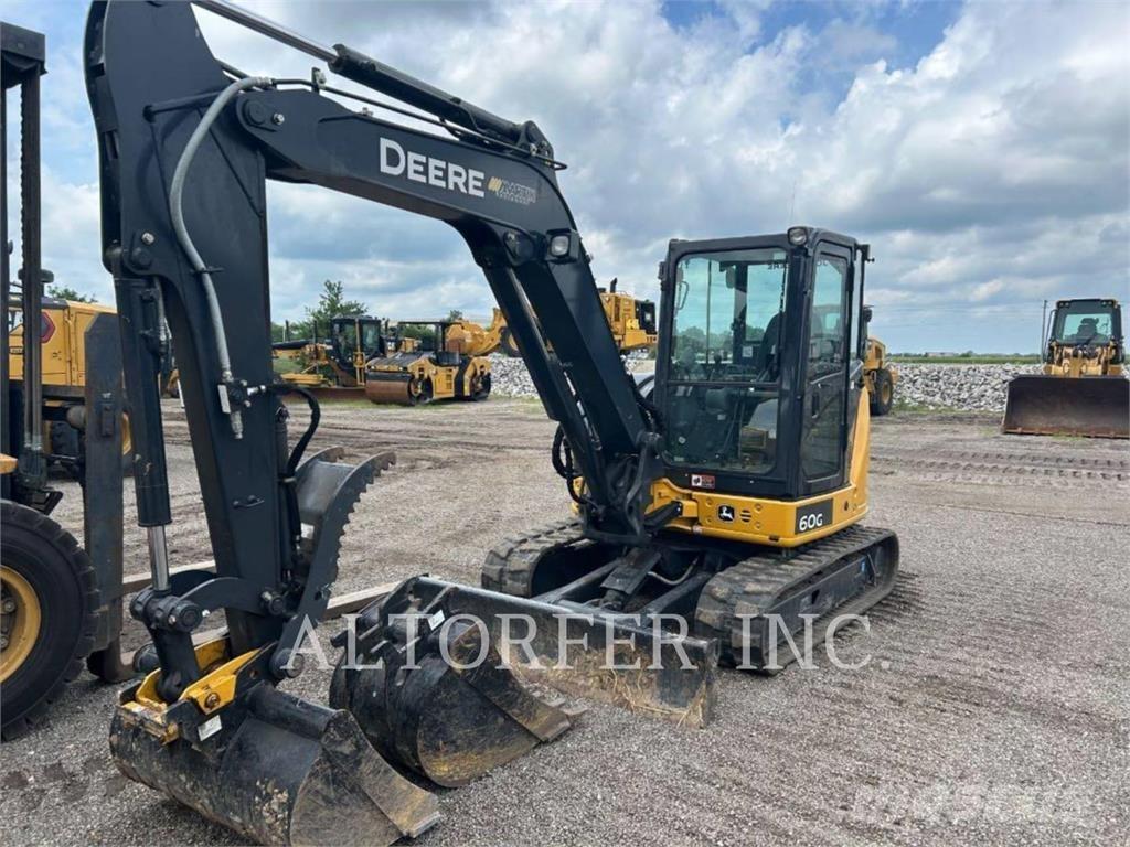 John Deere & CO. 60G حفارات زحافة