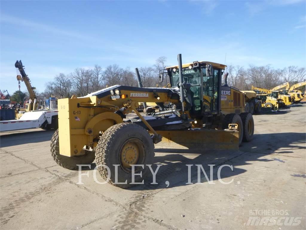 John Deere & CO. 672G معدات تمهيد الطرق