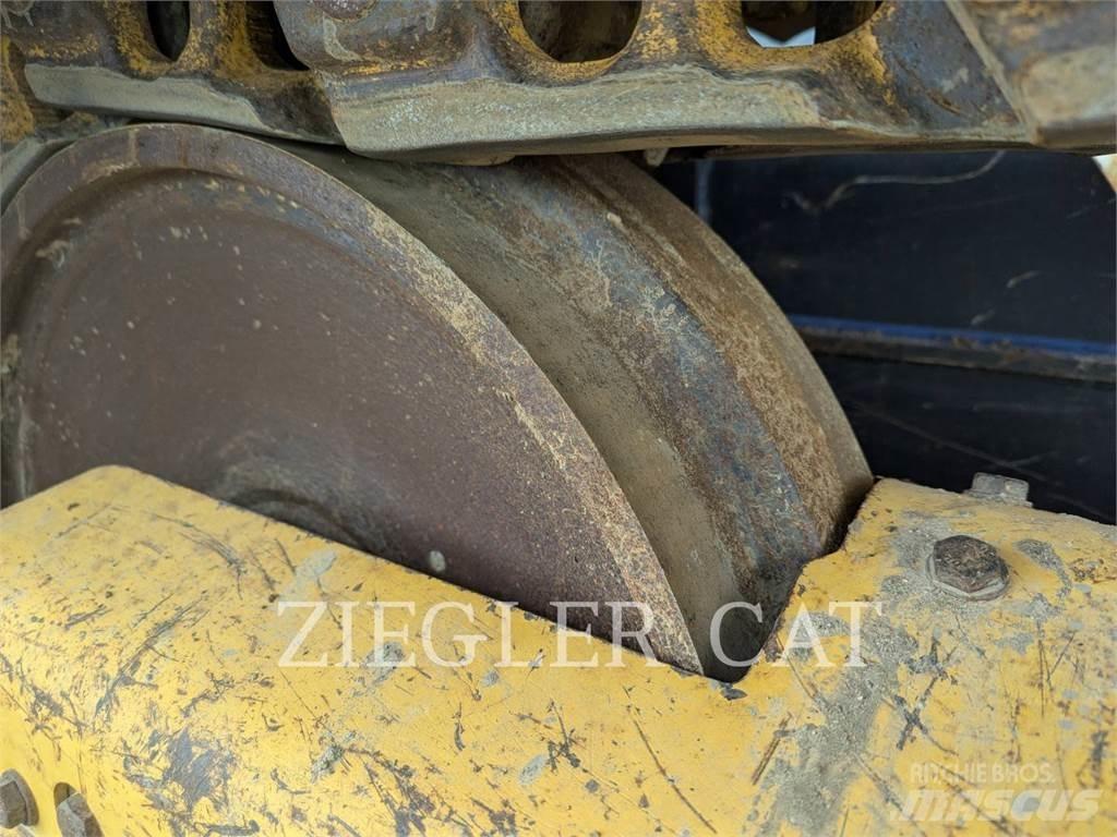 John Deere & CO. 700K بلدوزرات مجنزرة
