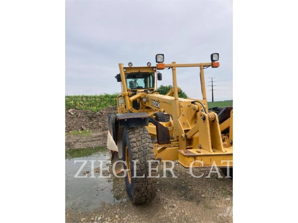 John Deere & CO. 770CH معدات تمهيد الطرق