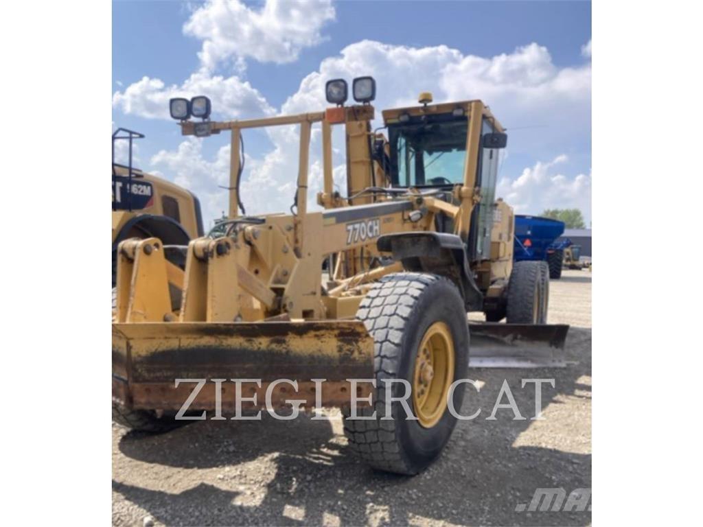 John Deere & CO. 770CH معدات تمهيد الطرق
