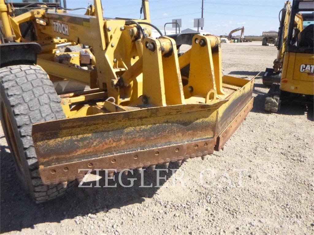 John Deere & CO. 770CH معدات تمهيد الطرق