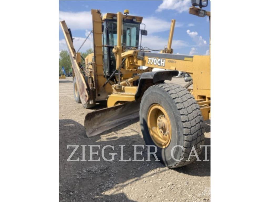 John Deere & CO. 770CH معدات تمهيد الطرق