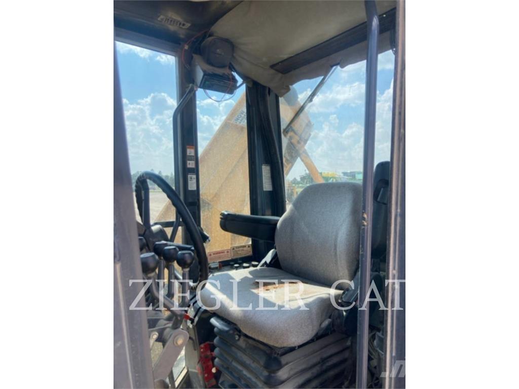 John Deere & CO. 770CH معدات تمهيد الطرق