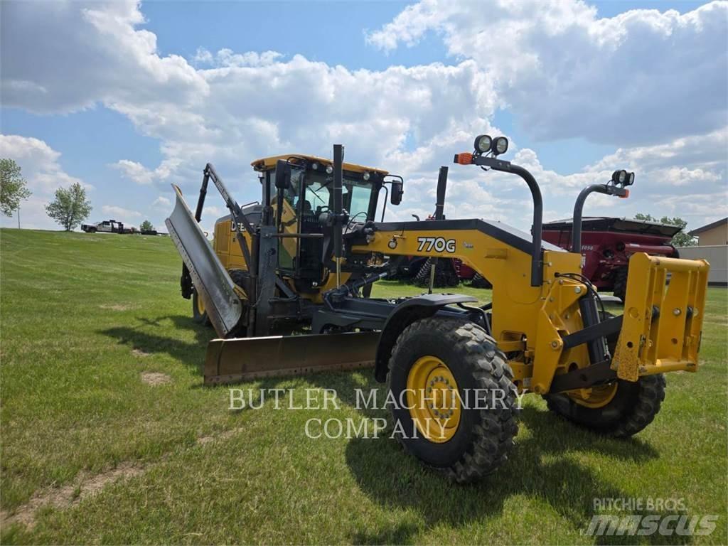 John Deere & CO. 770G معدات تمهيد الطرق