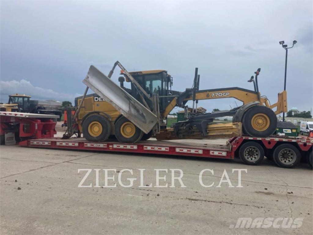 John Deere & CO. 770GP معدات تمهيد الطرق