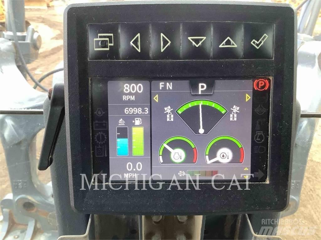 John Deere & CO. 772G معدات تمهيد الطرق