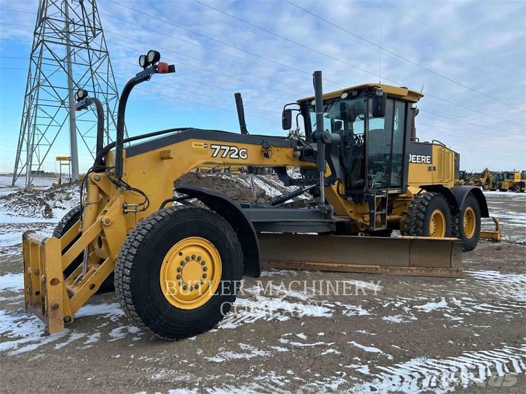 John Deere & CO. 772G معدات تمهيد الطرق