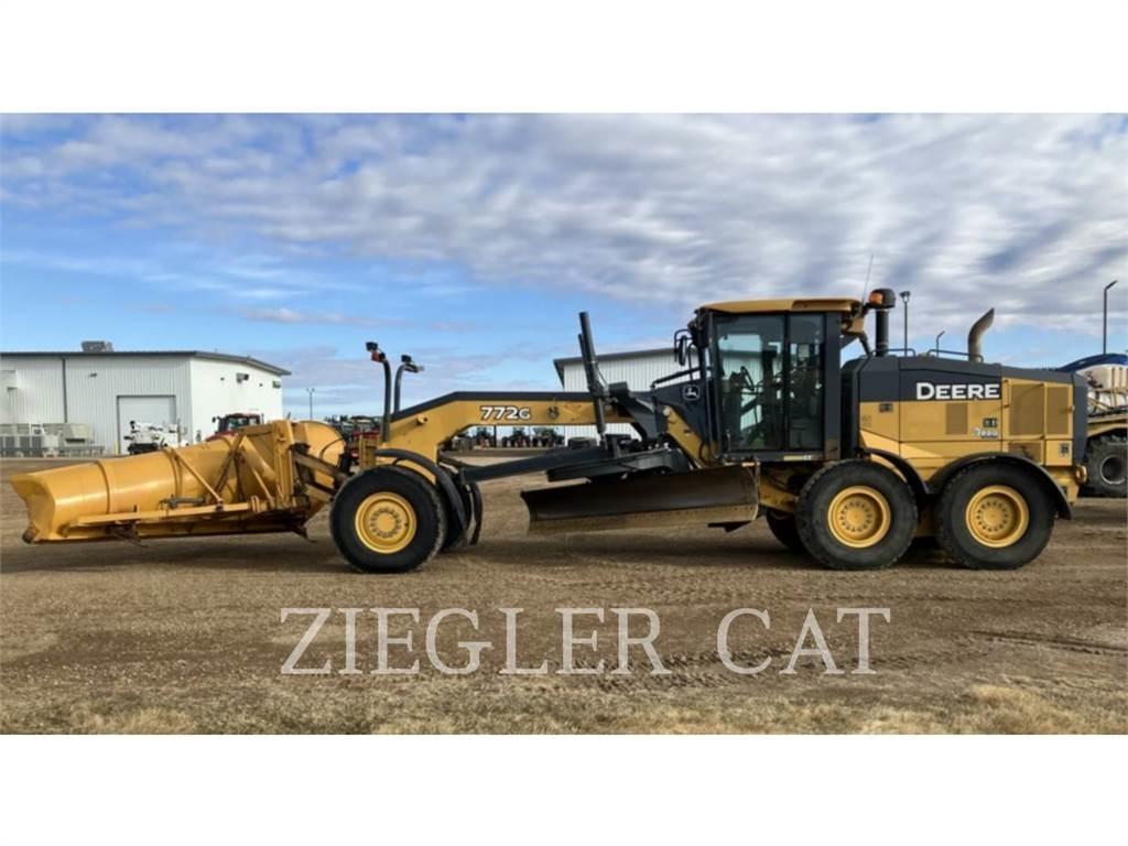 John Deere & CO. 772G_AO معدات تمهيد الطرق