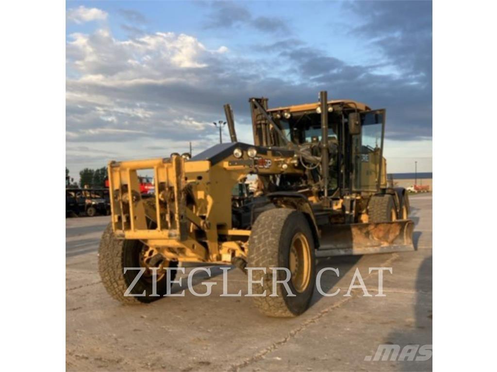 John Deere & CO. 772GP معدات تمهيد الطرق