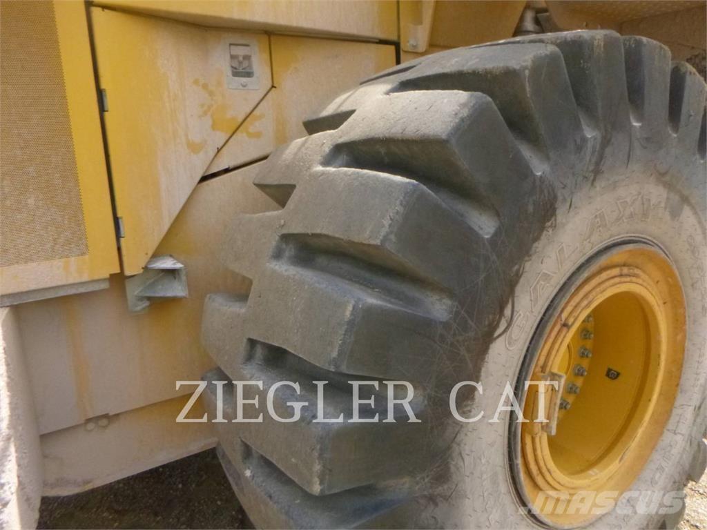 John Deere & CO. 844K III لوادر بعجل