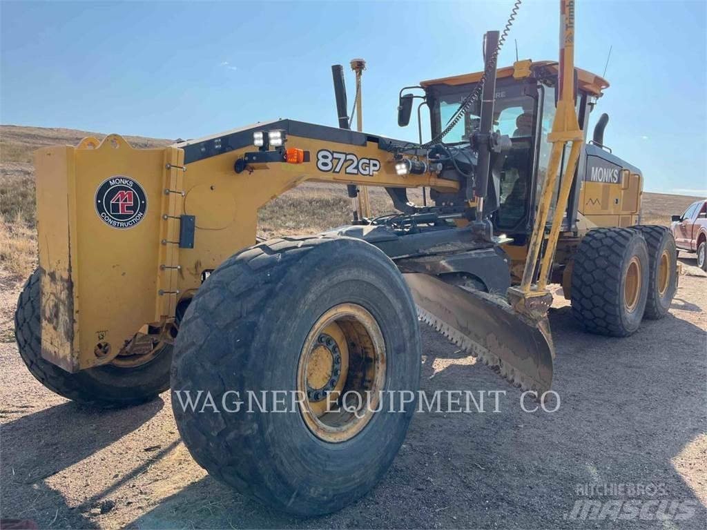 John Deere & CO. 872GP AWD معدات تمهيد الطرق
