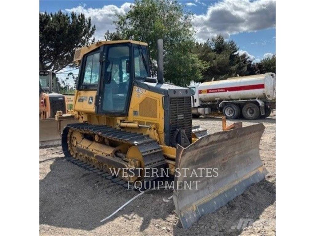 John Deere & CO. JD 650J بلدوزرات مجنزرة