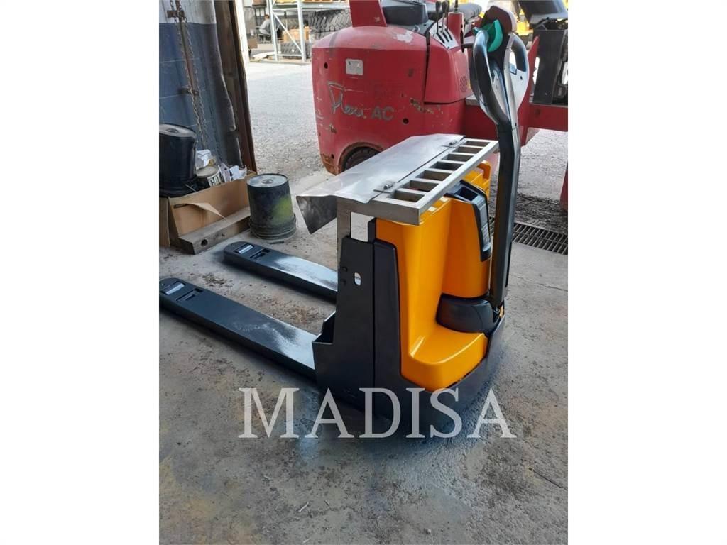 Jungheinrich EJE 120 ساحبات الأشجار