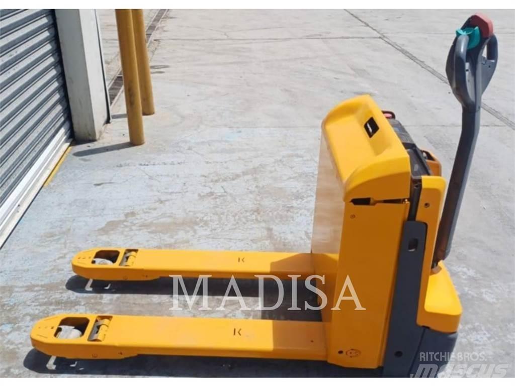 Jungheinrich EJE 120 ساحبات الأشجار