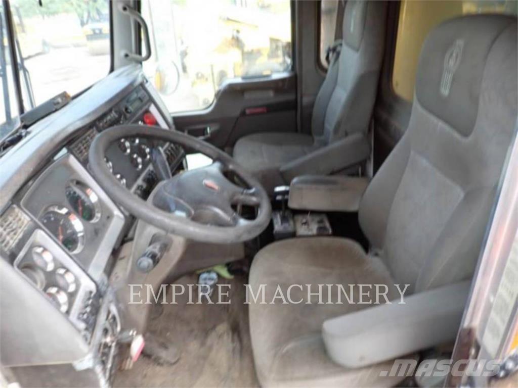 Kenworth (OBSOLETE) T800 شاحنات ذات صهاريج