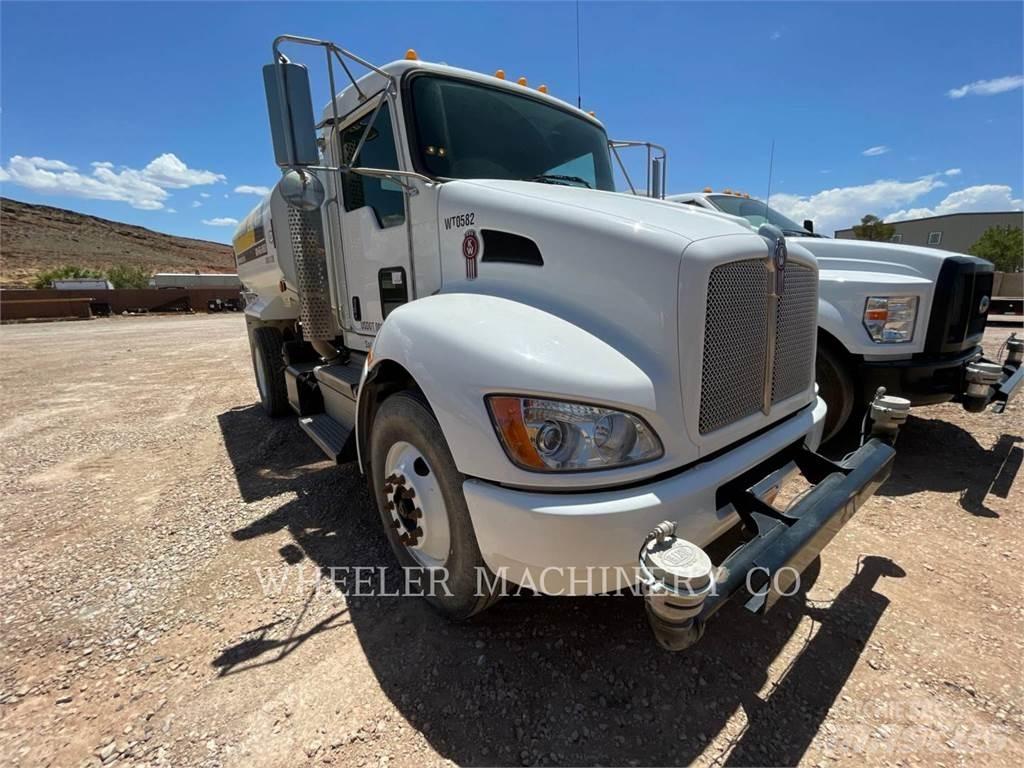 Kenworth WT2000 A شاحنات ذات صهاريج