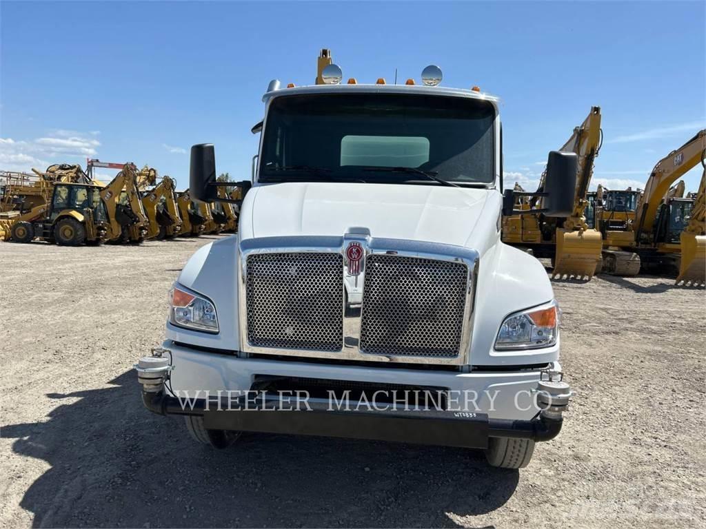 Kenworth WT4000 A شاحنات ذات صهاريج