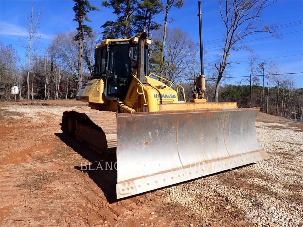 Komatsu D61PX-23 بلدوزرات مجنزرة