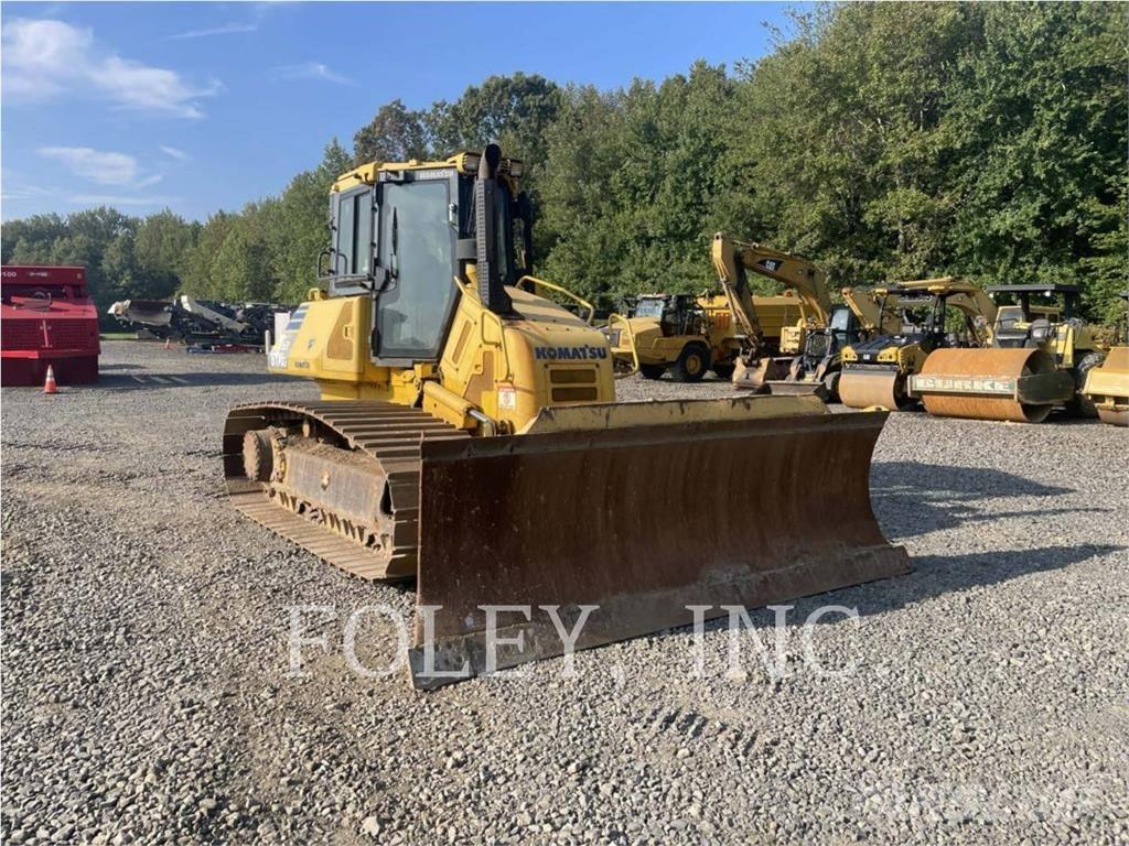 Komatsu D61PX1-23 بلدوزرات مجنزرة