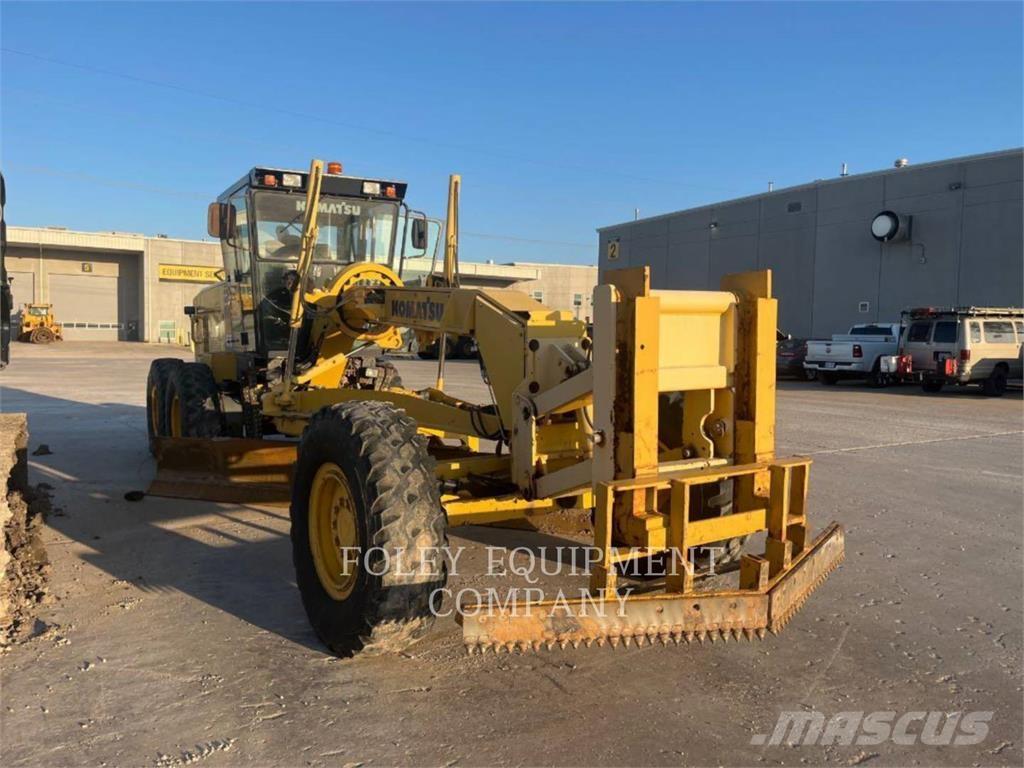 Komatsu GD655-3 معدات تمهيد الطرق