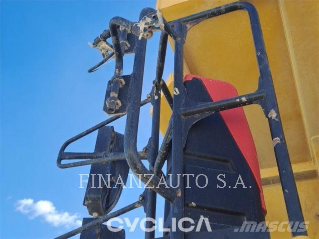 Komatsu HD465-7 ساحبات مفصلية