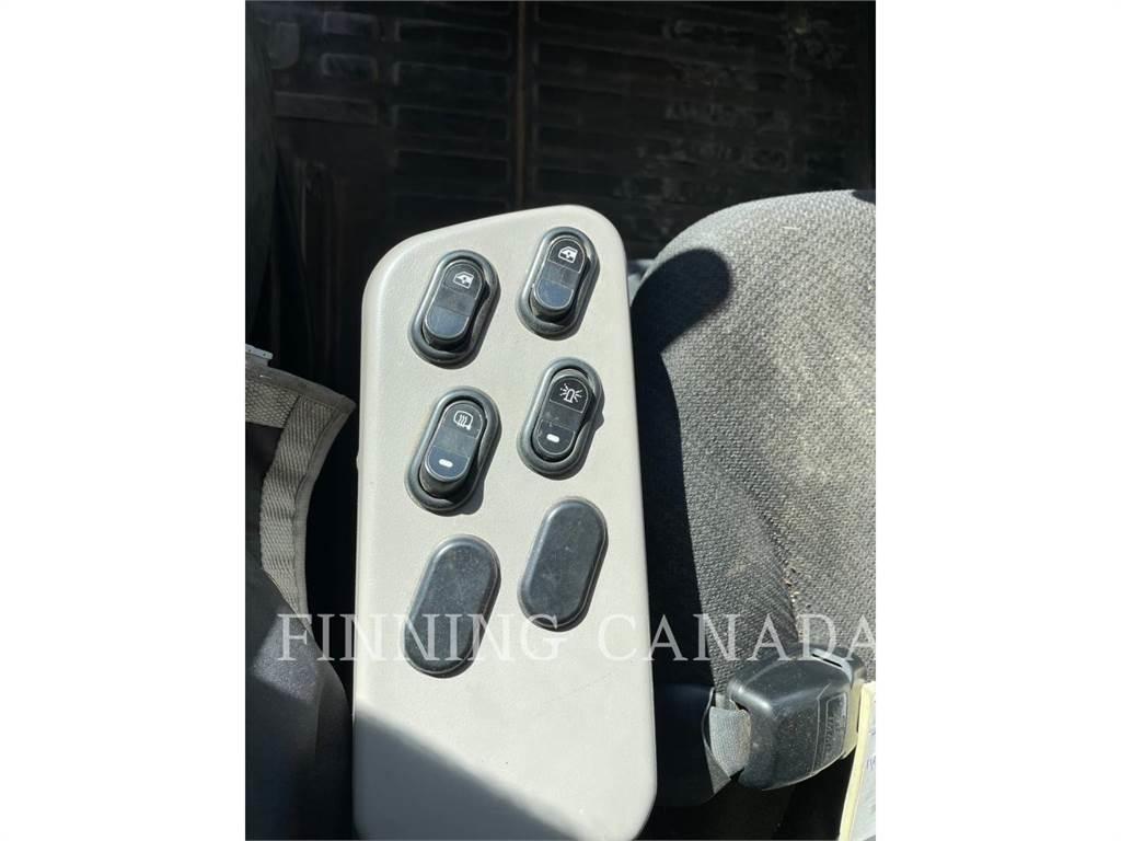 Komatsu HD605-8 ساحبات مفصلية