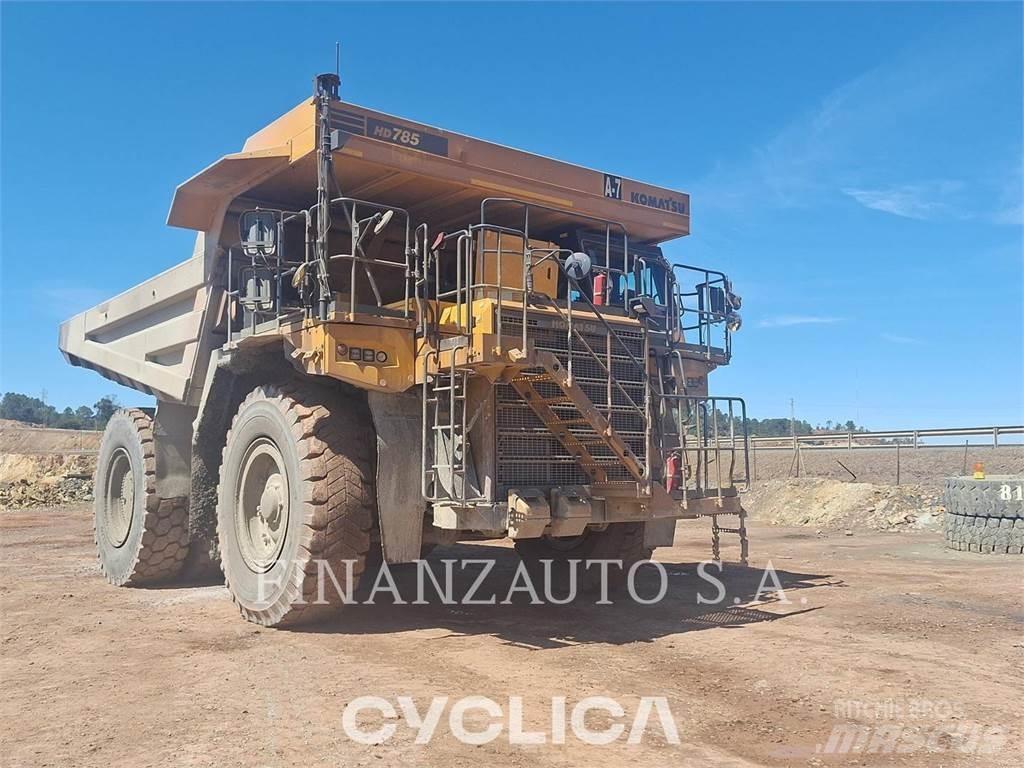 Komatsu HD785-8 ساحبات مفصلية