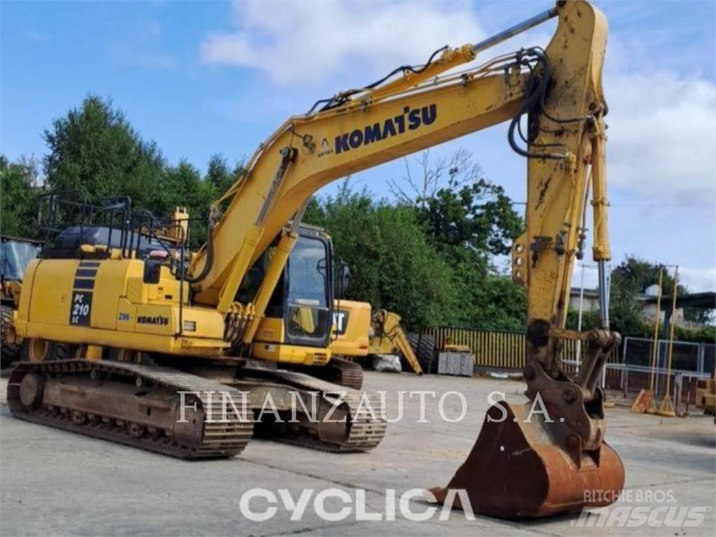 Komatsu PC210 حفارات زحافة