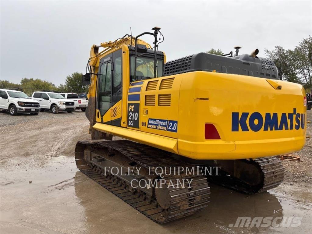 Komatsu PC210 حفارات زحافة