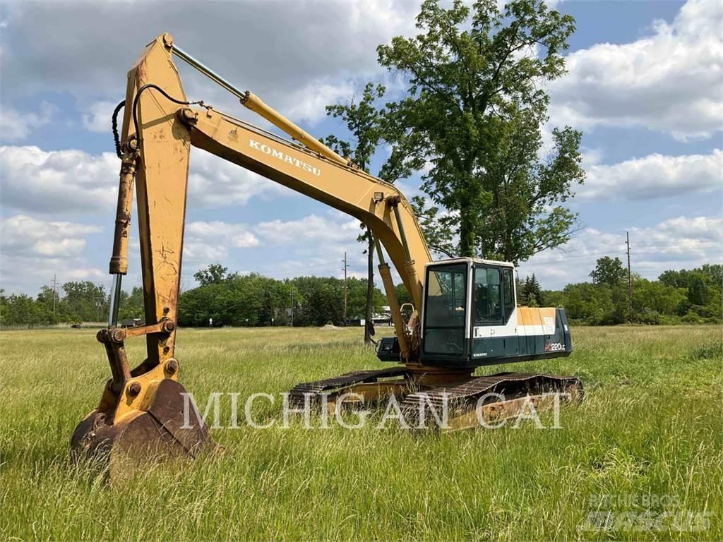 Komatsu PC220 حفارات زحافة