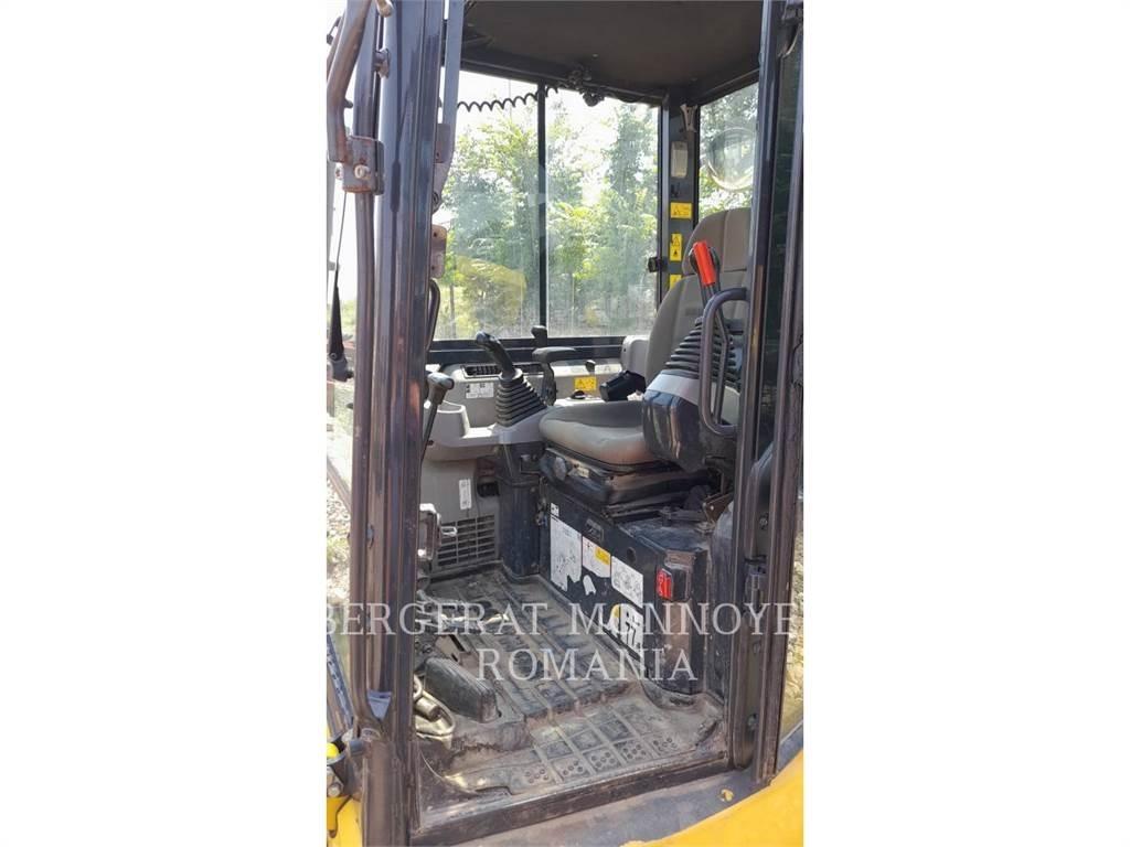 Komatsu PC45MR حفارات صغيرة أقل من 7 طن (حفارات صغيرة)