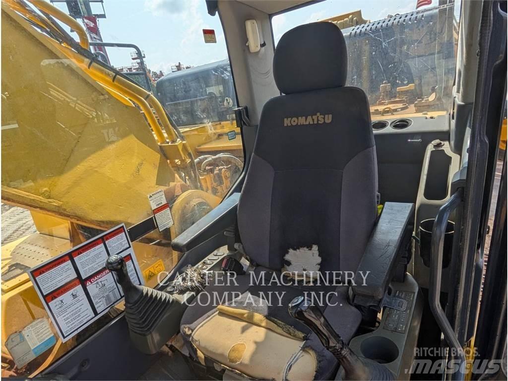 Komatsu PC490-10 حفارات زحافة