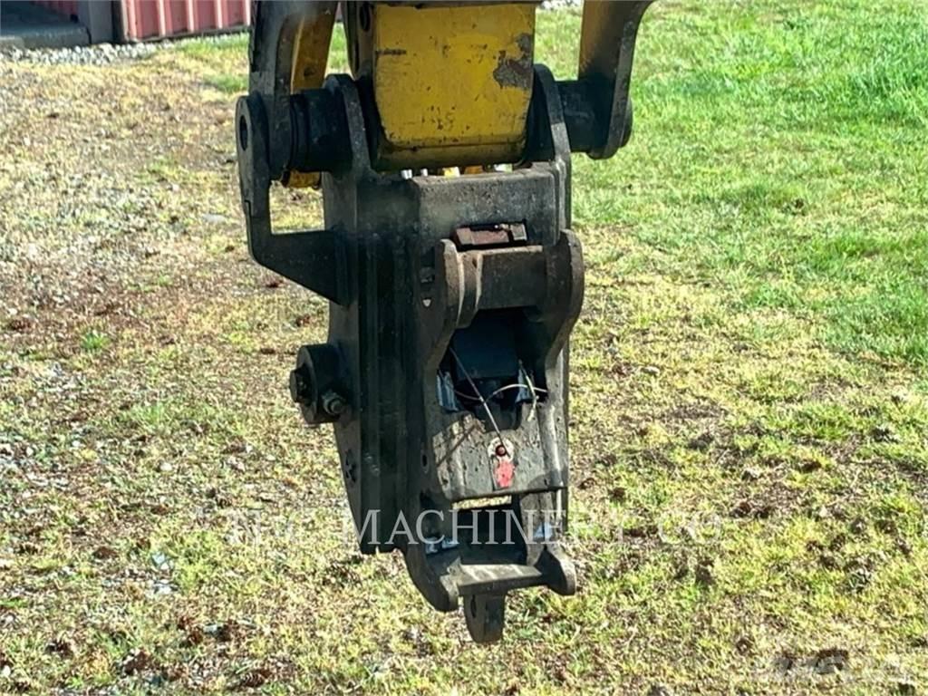 Komatsu PC78US-11 حفارات زحافة