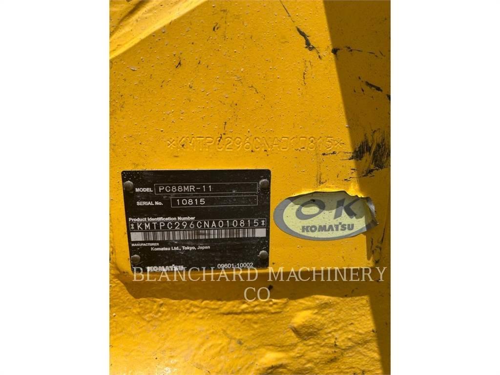Komatsu PC88 حفارات زحافة